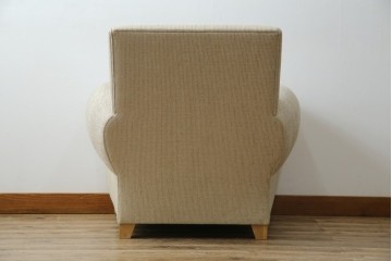 中古　フランス輸入家具　ファブリック　お部屋に取り入れやすいナチュラルモダンデザインのクラブソファ　定価約25万円　(R-080783)