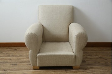 中古　フランス輸入家具　ファブリック　お部屋に取り入れやすいナチュラルモダンデザインのクラブソファ　定価約25万円　(R-080783)