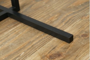 中古　鉄工所手作り　オーダー製作品!!　シンプルな無垢鉄のスチールハンガーラック　(R-080788)