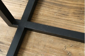 中古　鉄工所手作り　オーダー製作品!!　シンプルな無垢鉄のスチールハンガーラック　(R-080788)
