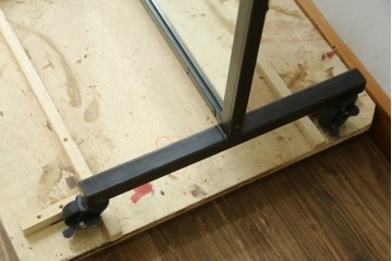 中古　美品　エグジットメタルワークサプライ(EXIT METAL WORK SUPPLY)　NRT-05　インダストリアルなデザインが格好いいスタンドミラー　定価約18万円　(R-080789)