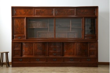 中古　美品　欅(ケヤキ)材　美しい木目と梅の彫刻が目を引く八尺サイズの茶箪笥　定価約120万円　(R-080790)