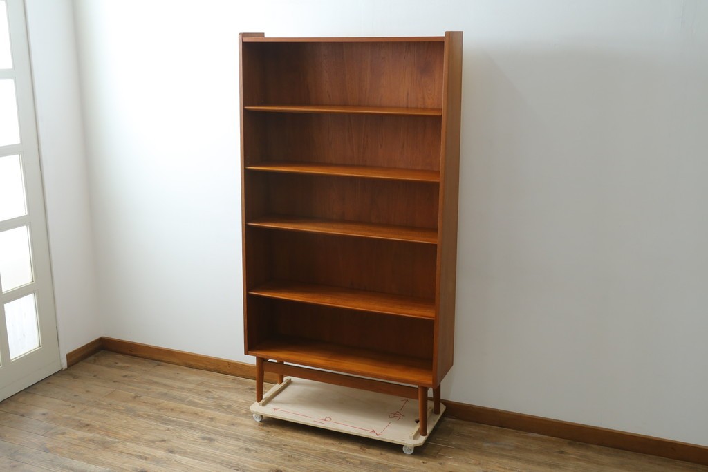 デンマークビンテージ　美品　Johannes Sorth(ヨハネス・ソース)　Bornholms Mobelfabrik社　シンプルでナチュラルな風合いが魅力のブックシェルフ　(R-080792)