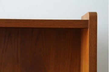 デンマークビンテージ　美品　Johannes Sorth(ヨハネス・ソース)　Bornholms Mobelfabrik社　シンプルでナチュラルな風合いが魅力のブックシェルフ　(R-080792)