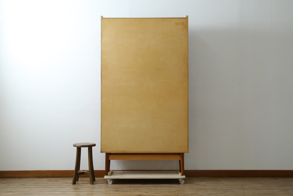 デンマークビンテージ　美品　Johannes Sorth(ヨハネス・ソース)　Bornholms Mobelfabrik社　シンプルでナチュラルな風合いが魅力のブックシェルフ　(R-080792)