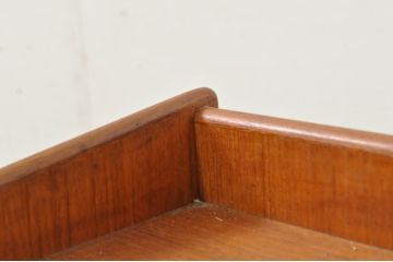 デンマークビンテージ　美品　Borge Mogensen(ボーエ・モーエンセン)デザイン　Soborg mobler(ソボー・モブラー)社　　チーク材×ビーチ材　ベッドサイドチェスト(model.148、ベッドサイドチェスト、ナイトテーブル、花台、飾り台、北欧、ヴィンテージ)(R-080799)