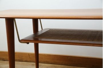 デンマークビンテージ　France&Son(フランス&サン)　Peter Hvidt&Orla Molgaard-Nielsen(ピーター・ビット&オルラ・ムルガード・ニールセン)　FD516　チーク材・真鍮・籐(ラタン)の組み合わせがおしゃれなコーヒーテーブル(ローテーブル、センターテーブル、リビングテーブル、北欧、ヴィンテージ)(R-080803)