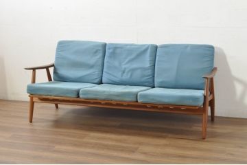 北欧家具　デンマークビンテージ　Hans J Wegner(ハンス・J・ウェグナー)　GETAMA(ゲタマ)　GE270-3　洗練された佇まいが目を引く3人掛けソファ(3P、三人掛け、アームソファ、トリプルソファ、3シーター、北欧、ヴィンテージ)(R-080804)