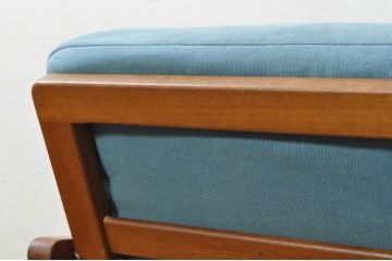 北欧家具　デンマークビンテージ　Hans J Wegner(ハンス・J・ウェグナー)　GETAMA(ゲタマ)　GE270-3　洗練された佇まいが目を引く3人掛けソファ(3P、三人掛け、アームソファ、トリプルソファ、3シーター、北欧、ヴィンテージ)(R-080804)