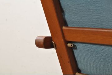 北欧家具　デンマークビンテージ　Hans J Wegner(ハンス・J・ウェグナー)　GETAMA(ゲタマ)　GE270-3　洗練された佇まいが目を引く3人掛けソファ(3P、三人掛け、アームソファ、トリプルソファ、3シーター、北欧、ヴィンテージ)(R-080804)