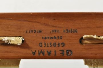北欧家具　デンマークビンテージ　Hans J Wegner(ハンス・J・ウェグナー)　GETAMA(ゲタマ)　GE270-3　洗練された佇まいが目を引く3人掛けソファ(3P、三人掛け、アームソファ、トリプルソファ、3シーター、北欧、ヴィンテージ)(R-080804)