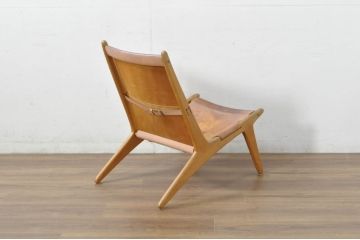 【簡易リペア限定品】北欧ビンテージ　スウェーデン　Luxus(ラクサス)社製　Uno&Osten Kristiansson(ウノ&オステン・クリスチャンソン兄弟)　モデル204　本革(レザー)　個性的なデザインが目を惹くハンティングチェア(ラウンジチェア、イージーチェア、ヴィンテージ)(R-080805)