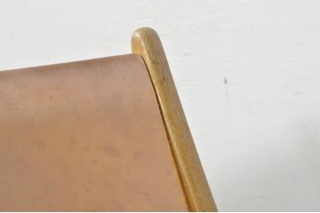 【簡易リペア限定品】北欧ビンテージ　スウェーデン　Luxus(ラクサス)社製　Uno&Osten Kristiansson(ウノ&オステン・クリスチャンソン兄弟)　モデル204　本革(レザー)　個性的なデザインが目を惹くハンティングチェア(ラウンジチェア、イージーチェア、ヴィンテージ)(R-080805)