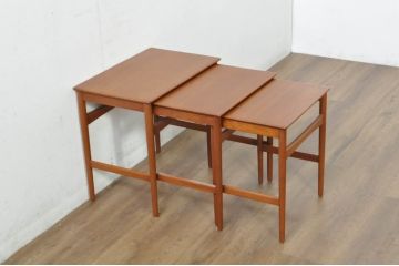 デンマークビンテージ　Hans J Wegner(ハンス・J・ウェグナー)　ANDREAS TUCK(アンドレアス・タック)　チーク材　北欧ならではの洗練されたデザインが素敵なAT-40ネストテーブル(サイドテーブル、カフェテーブル、コーヒーテーブル、ローテーブル、花台、飾り台、ヴィンテージ)(R-080807)