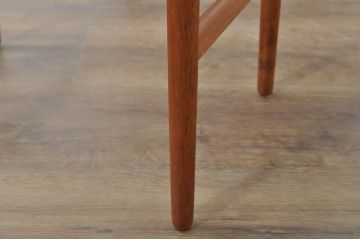 デンマークビンテージ　Hans J Wegner(ハンス・J・ウェグナー)　ANDREAS TUCK(アンドレアス・タック)　チーク材　北欧ならではの洗練されたデザインが素敵なAT-40ネストテーブル(サイドテーブル、カフェテーブル、コーヒーテーブル、ローテーブル、花台、飾り台、ヴィンテージ)(R-080807)