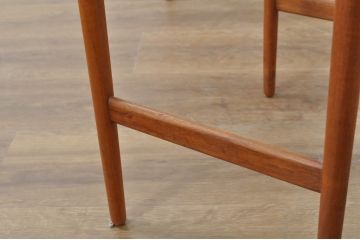 デンマークビンテージ　Hans J Wegner(ハンス・J・ウェグナー)　ANDREAS TUCK(アンドレアス・タック)　チーク材　北欧ならではの洗練されたデザインが素敵なAT-40ネストテーブル(サイドテーブル、カフェテーブル、コーヒーテーブル、ローテーブル、花台、飾り台、ヴィンテージ)(R-080807)