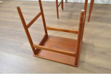 デンマークビンテージ　Hans J Wegner(ハンス・J・ウェグナー)　ANDREAS TUCK(アンドレアス・タック)　チーク材　北欧ならではの洗練されたデザインが素敵なAT-40ネストテーブル(サイドテーブル、カフェテーブル、コーヒーテーブル、ローテーブル、花台、飾り台、ヴィンテージ)(R-080807)