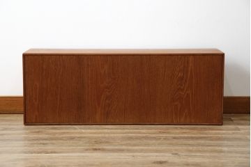 デンマークビンテージ　チーク材　細部にこだわりを感じる洗練されたデザインが素敵な収納棚(収納箱、収納ボックス、ウォールシェルフ、本棚、書棚、北欧ヴィンテージ)(R-080808)