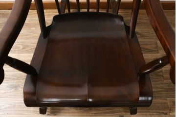 中古　美品　希少な廃盤品!!　松本民芸家具　贅沢なくつろぎのひとときを堪能できるG型ロッキングチェア(椅子、イス、板座チェア、アームチェア)(R-080812)
