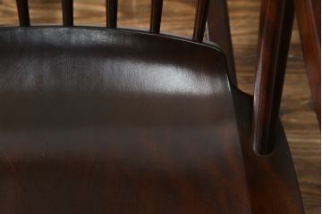 中古　美品　希少な廃盤品!!　松本民芸家具　贅沢なくつろぎのひとときを堪能できるG型ロッキングチェア(椅子、イス、板座チェア、アームチェア)(R-080812)