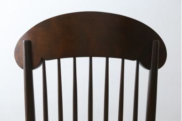 中古　美品　希少な廃盤品!!　松本民芸家具　贅沢なくつろぎのひとときを堪能できるG型ロッキングチェア(椅子、イス、板座チェア、アームチェア)(R-080812)