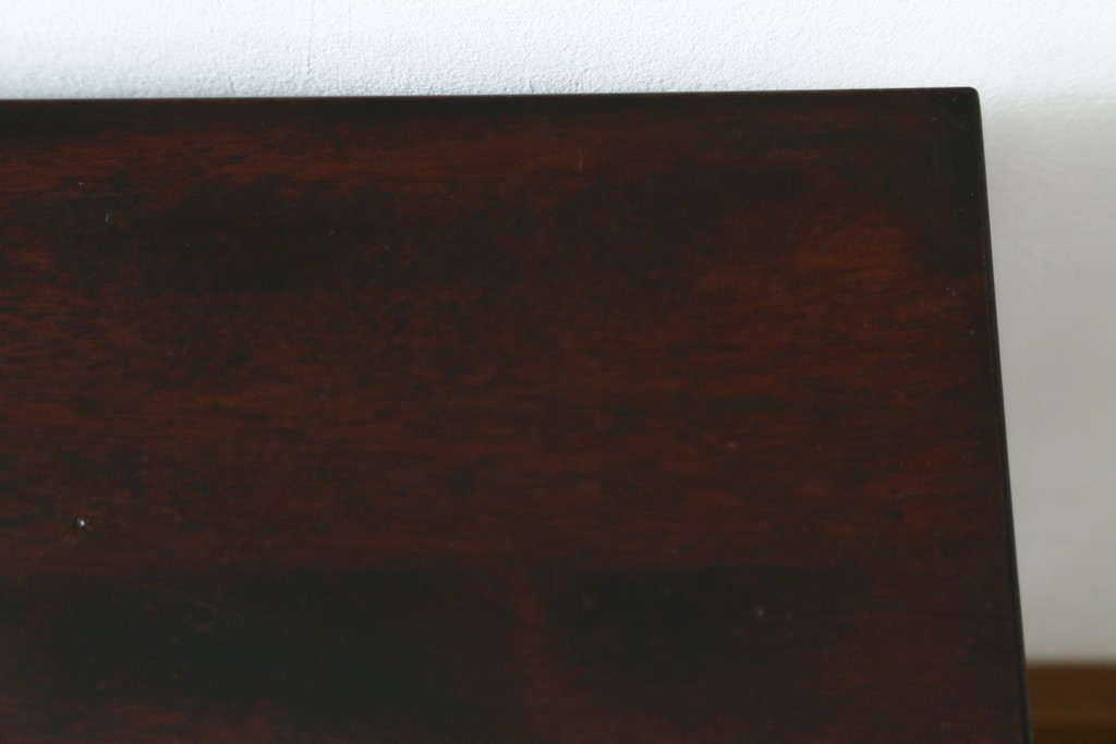 中古　美品　九州民芸家具　格子デザインがモダンな小振りの飾り棚　(R-080817)