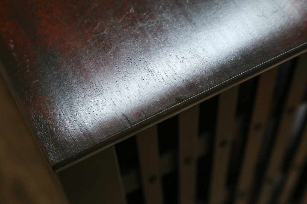 中古　美品　九州民芸家具　格子デザインがモダンな小振りの飾り棚　(R-080817)