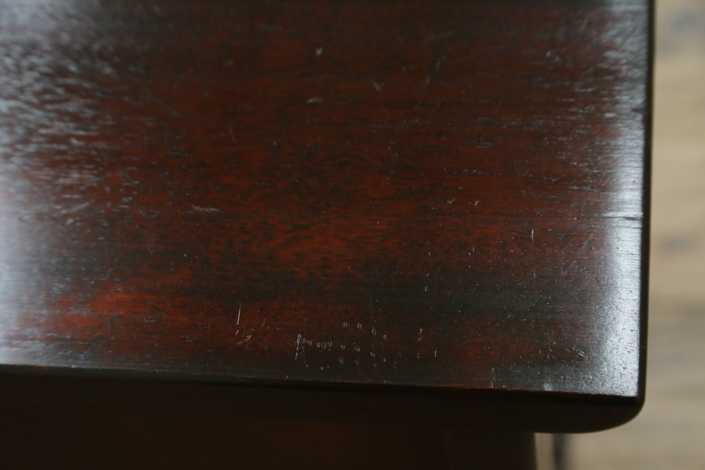 中古　美品　九州民芸家具　格子デザインがモダンな小振りの飾り棚　(R-080817)