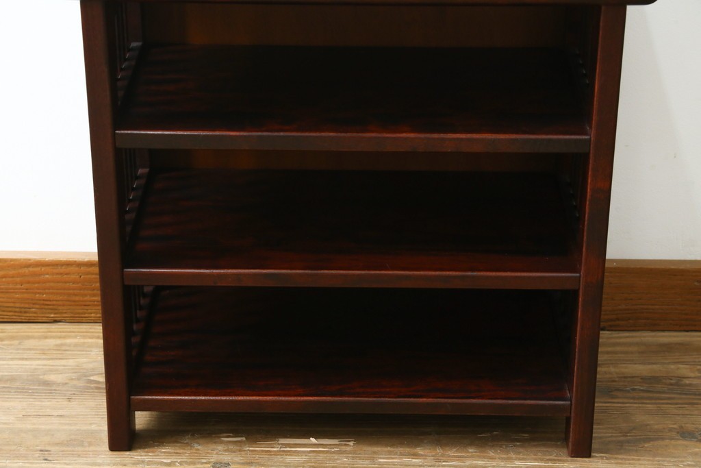 中古　美品　九州民芸家具　格子デザインがモダンな小振りの飾り棚　(R-080817)