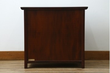 中古　美品　九州民芸家具　格子デザインがモダンな小振りの飾り棚　(R-080817)