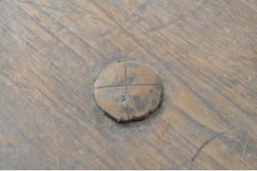ベルギーアンティーク　上手物!　重厚　ニレ材　彫刻とロートアイアンの作りの良いテーブル(ダイニングテーブル、作業台、ワークテーブル)(R-080825)