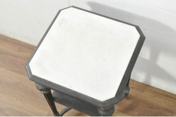 フランスアンティーク　ブラックペイント　天板大理石　美しい彫刻のサイドテーブル(カフェテーブル、コーヒーテーブル、ナイトテーブル、コンソールテーブル)(R-080828)