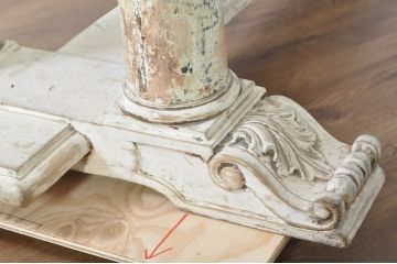 フランスアンティーク　天板大理石　ギリシャ神殿のような彫刻が目を引くシャビーなダイニングテーブル(4人掛け、6人掛け、作業台)(R-080832)