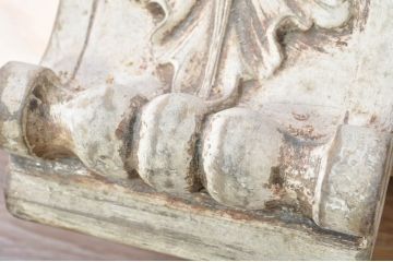 フランスアンティーク　天板大理石　ギリシャ神殿のような彫刻が目を引くシャビーなダイニングテーブル(4人掛け、6人掛け、作業台)(R-080832)