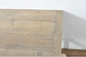 フランスアンティーク　鋳鉄レッグ　天板松(マツ)材　インダストリアルな雰囲気たっぷりの無骨さが素敵な鉄脚作業台(ワークテーブル、アイアンテーブル、ディスプレイテーブル、展示台、飾り台、店舗什器)(R-080834)