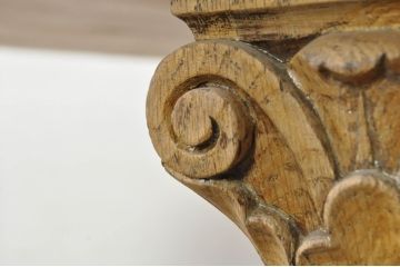 フランスアンティーク　オーク材　クラシカルな彫刻が素敵なドレイパーズテーブル(作業台、ワークテーブル、ディスプレイテーブル、展示台、飾り台、店舗什器)(R-080835)