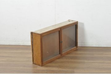 和製アンティーク　古い木のシンプルなデザインのウォールキャビネット(戸棚、収納棚、飾り棚)(R-080847)