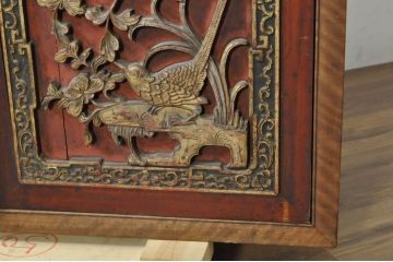 アジアンアンティーク　希少　中国美術　花梨(カリン)材　彫刻入りの扉が目を惹く茶棚(収納棚、戸棚、飾り棚、茶箪笥、サイドキャビネット)(R-080854)