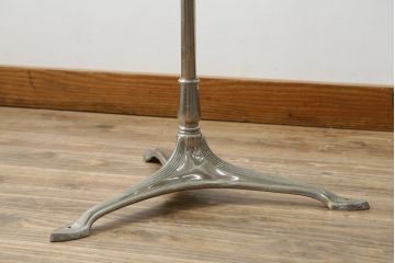 フランスアンティーク　店舗什器におすすめ!真鍮(しんちゅう)フレーム　両面使いできるシンプルな佇まいの飾り棚(ガラス棚、陳列棚、展示台、シェルフ、ディスプレイラック、オープンラック)(R-080857)