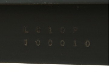 イタリアビンテージ　希少　Cassina(カッシーナ)　ル・コルビュジエ(Le Corbusier)　10 TABLE EN TUBE(ターブル アン テューブ)　LC10　スタイリッシュな佇まいが魅力的なガラスのローテーブル　定価約40万円　(R-080858)