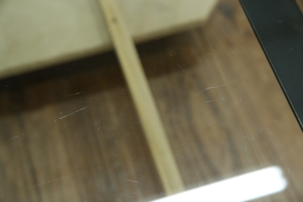 イタリアビンテージ　希少　Cassina(カッシーナ)　ル・コルビュジエ(Le Corbusier)　10 TABLE EN TUBE(ターブル アン テューブ)　LC10　スタイリッシュな佇まいが魅力的なガラスのローテーブル　定価約40万円　(R-080858)