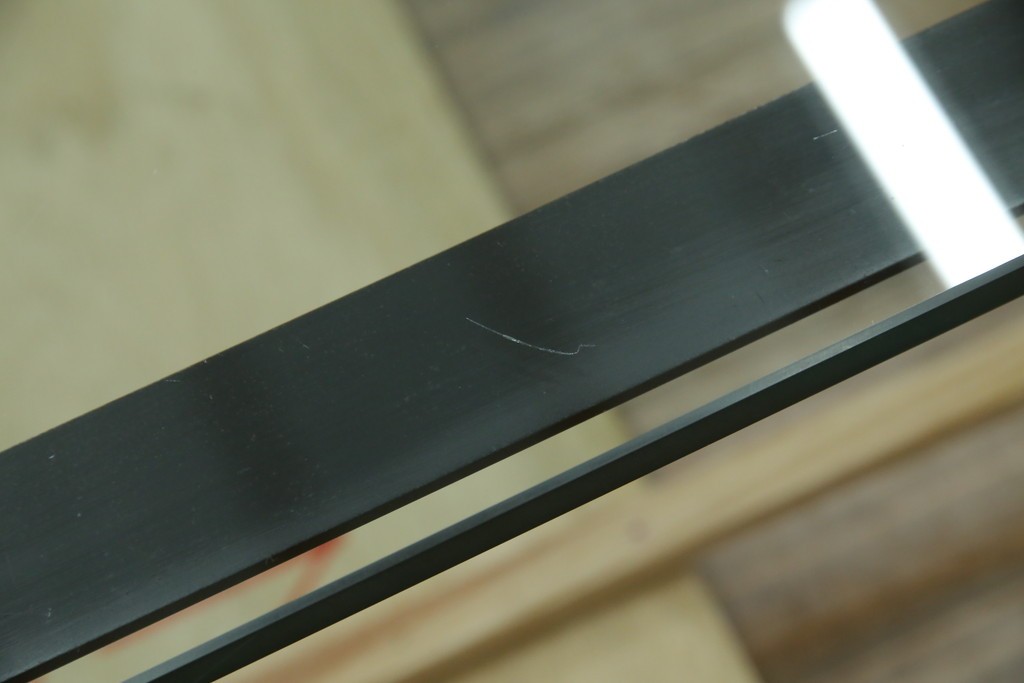 イタリアビンテージ　希少　Cassina(カッシーナ)　ル・コルビュジエ(Le Corbusier)　10 TABLE EN TUBE(ターブル アン テューブ)　LC10　スタイリッシュな佇まいが魅力的なガラスのローテーブル　定価約40万円　(R-080858)