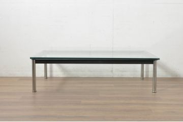 イタリアビンテージ　希少　Cassina(カッシーナ)　ル・コルビュジエ(Le Corbusier)　10 TABLE EN TUBE(ターブル アン テューブ)　LC10　スタイリッシュな佇まいが魅力的なガラスのローテーブル(リビングテーブル、センターテーブル、カクテルテーブル、ヴィンテージ)(定価約40万円)(R-080858)