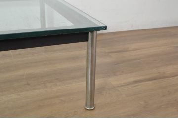 イタリアビンテージ　希少　Cassina(カッシーナ)　ル・コルビュジエ(Le Corbusier)　10 TABLE EN TUBE(ターブル アン テューブ)　LC10　スタイリッシュな佇まいが魅力的なガラスのローテーブル(リビングテーブル、センターテーブル、カクテルテーブル、ヴィンテージ)(定価約40万円)(R-080858)