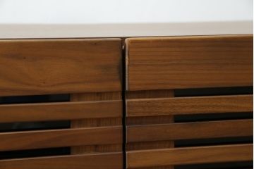 中古　美品　関家具　セルマ(SELMA)　ウォールナット材　和の空間から北欧スタイル等さまざまなテイストに馴染むスタイリッシュなテレビボード(TVボード、テレビ台、ローボード、キャビネット)(R-080861)