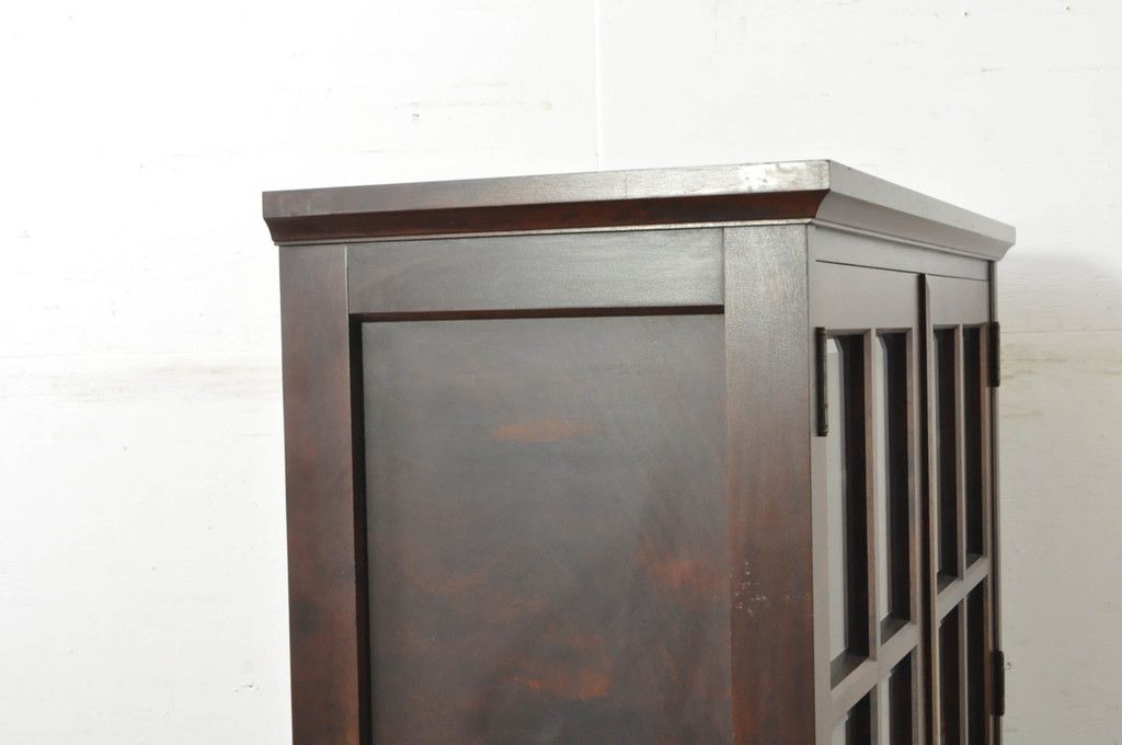 中古　北海道民芸家具　HM160K　格子組みガラス戸と充実した収納力が魅力の食器棚　(R-080862)