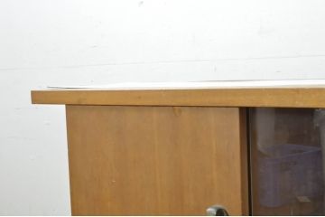 和製ビンテージ　激レア希少!!　北欧デザイン　チーク材　シンプルでモダンなデザインが空間をおしゃれに演出するサイドボード(サイドキャビネット、収納棚、戸棚、テレビ台、テレビボード、ヴィンテージ)(R-080863)