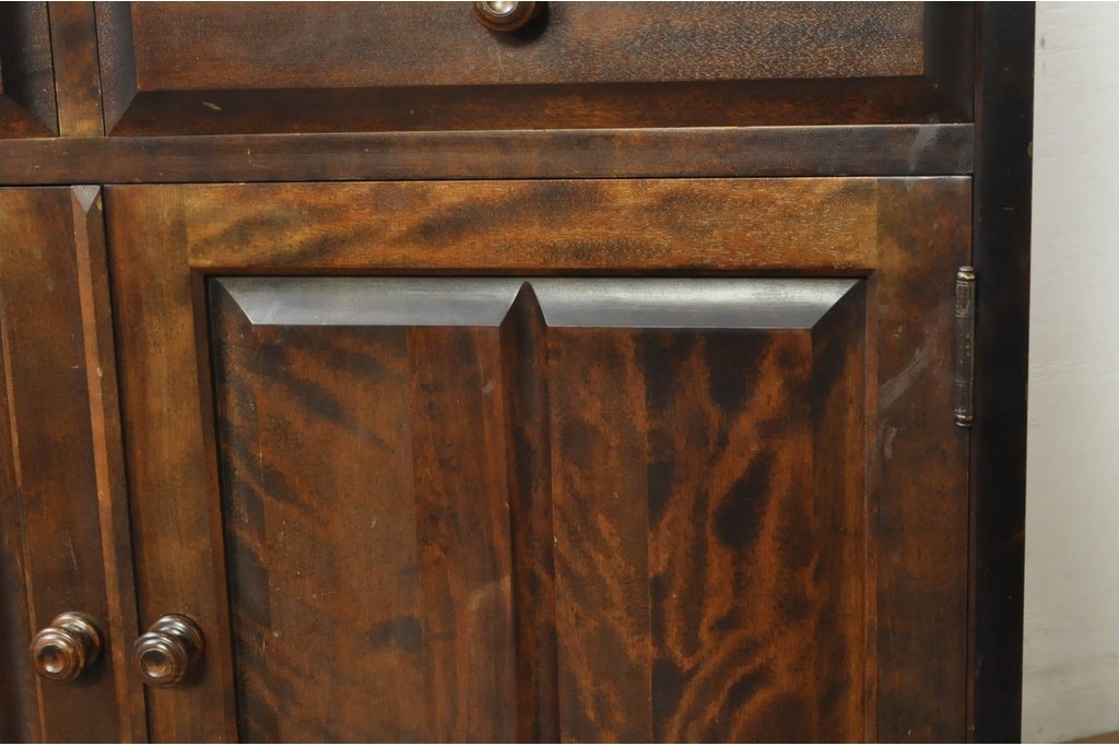 《天板取り付け加工費込み》　中古　北海道民芸家具　框組扉の端正なキャビネット　(R-080866)