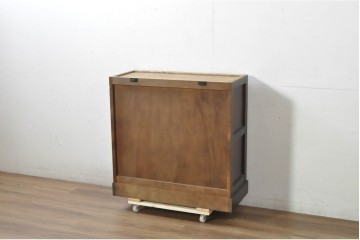 《天板取り付け加工費込み》　中古　北海道民芸家具　框組扉の端正なキャビネット　(R-080866)