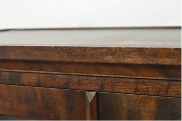 《脚(台輪)取り付け加工費込み》　中古　北海道民芸家具　格子入りガラス扉のキャビネット　(R-080867)